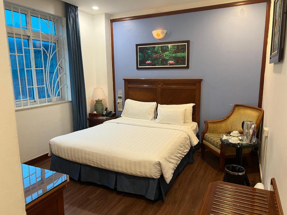 A25 Hotel - 19 Phan Dinh Phung Hanoi Exteriör bild