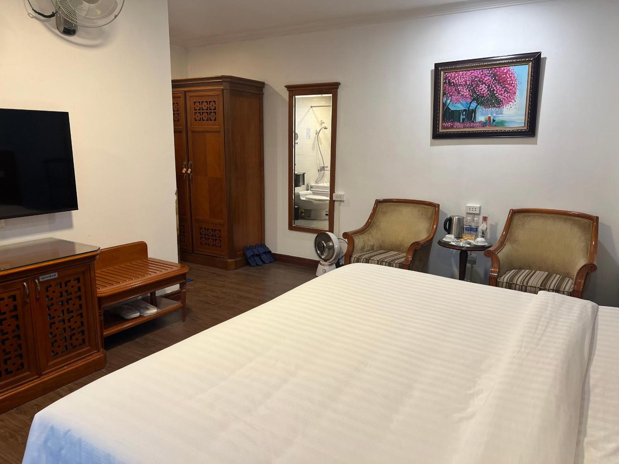 A25 Hotel - 19 Phan Dinh Phung Hanoi Exteriör bild