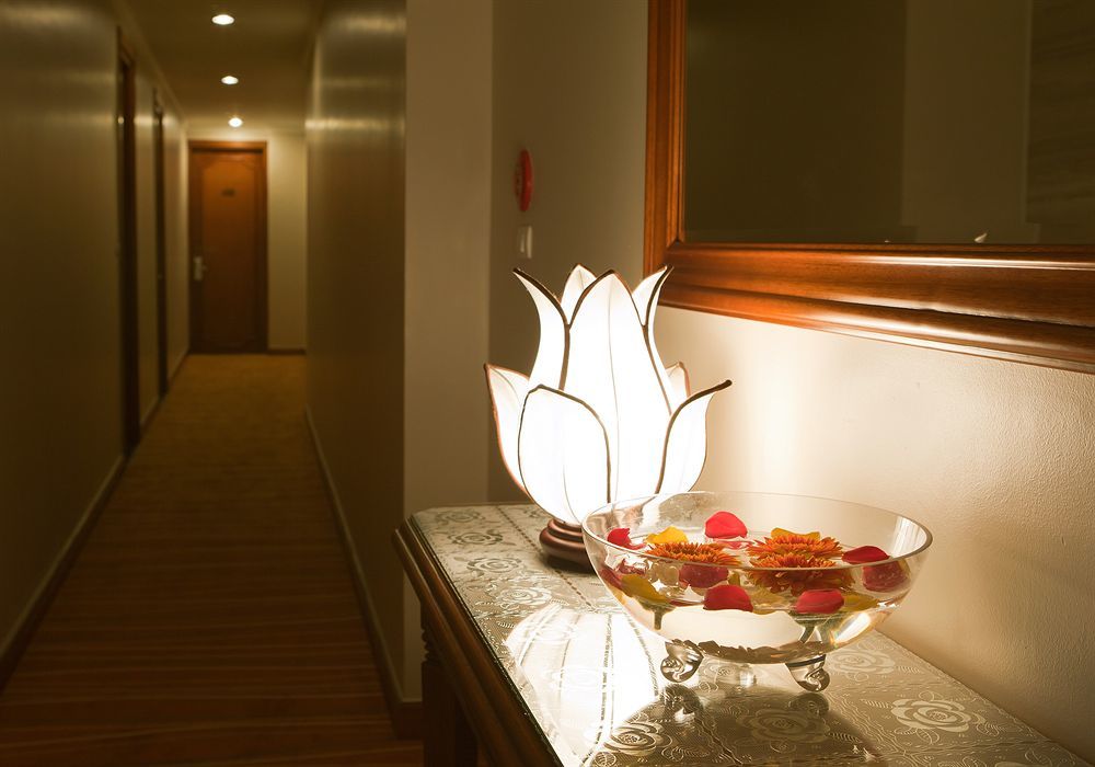 A25 Hotel - 19 Phan Dinh Phung Hanoi Exteriör bild